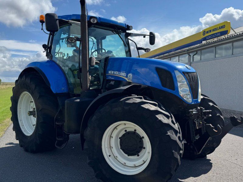 New Holland T7.260