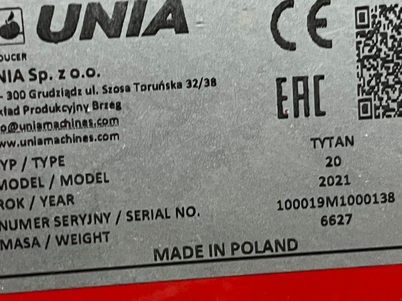 Unia Tytan 20
