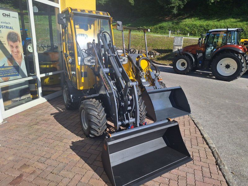 Eurotrac W 11C, W12s, W 10, T 11