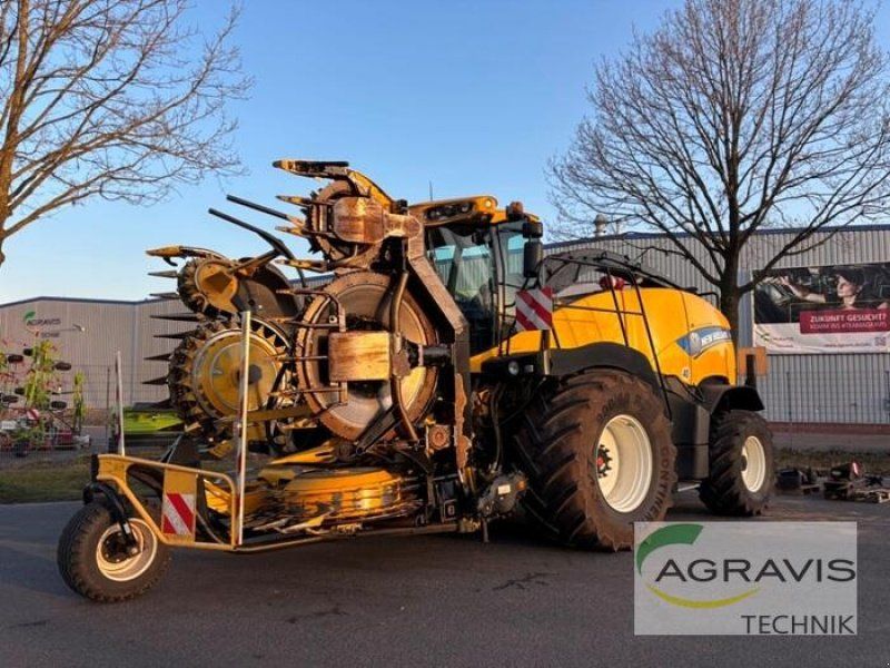New Holland FR 700