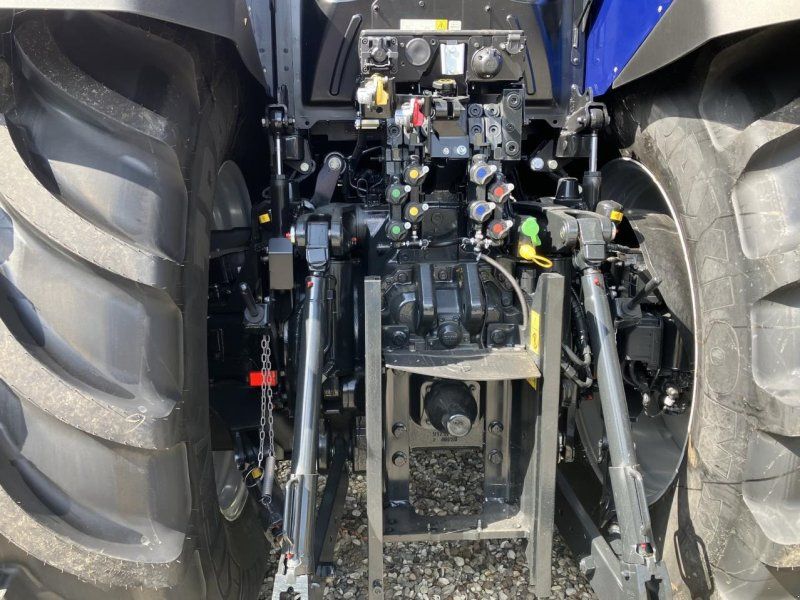 New Holland T7.300