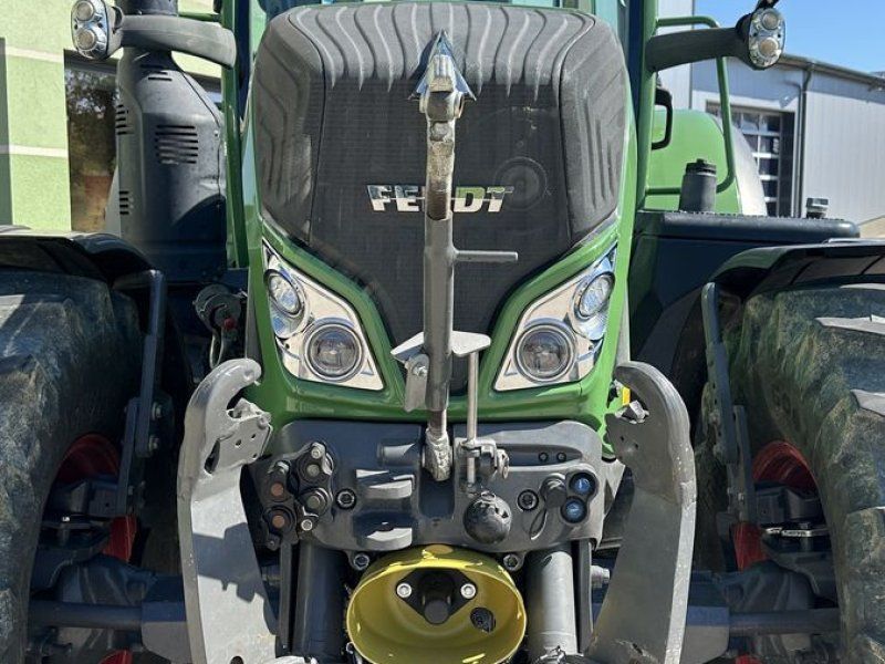 Fendt 718 Vario S4 Profi-Plus