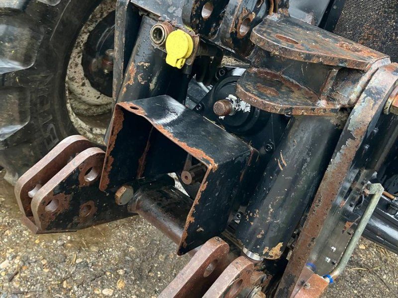 New Holland TS110A