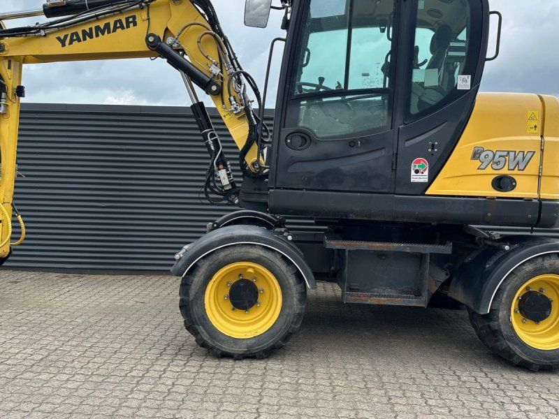Yanmar B95W med EC209