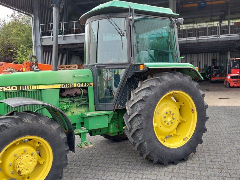John Deere 2140A