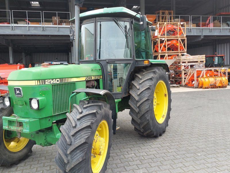 John Deere 2140A