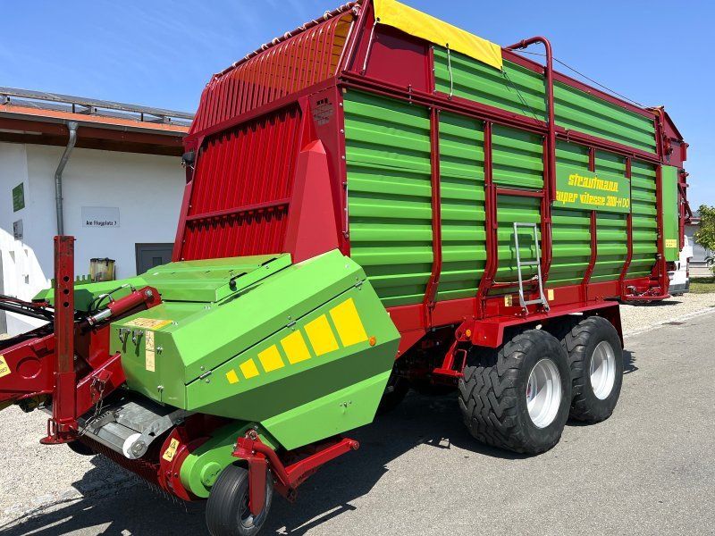 Strautmann Super Vitesse 3001-H DO mit großer Bereifung und Nachlauflenka