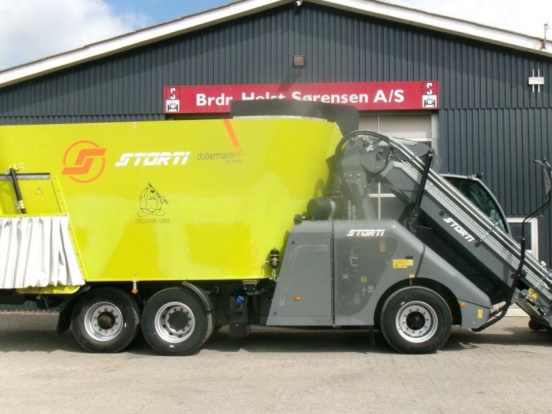 Storti Dobermann EVO3 SW HS 300 Selfline only 90 hours