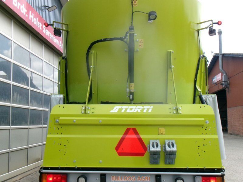 Storti Dobermann EVO3 SW HS 300 Selfline only 90 hours