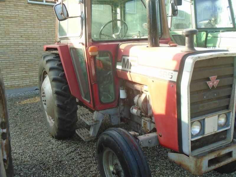 Massey Ferguson 565