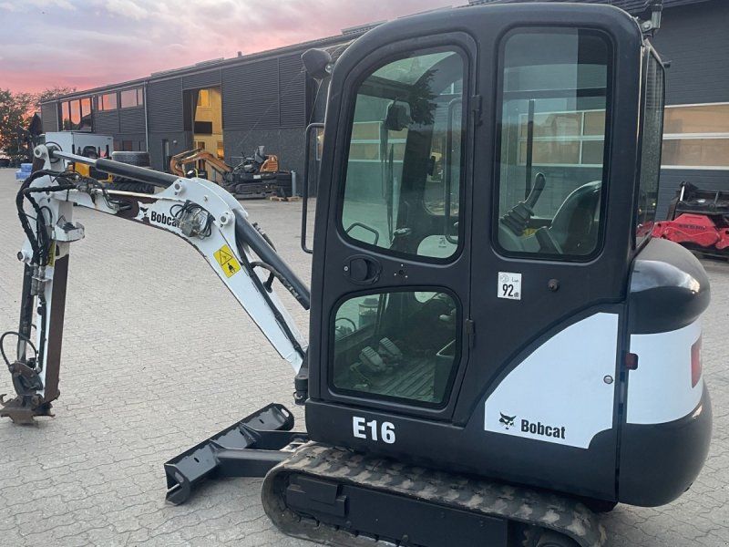 Bobcat E16
