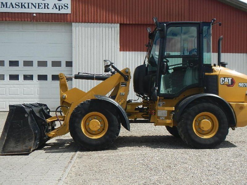 Cat 907 M