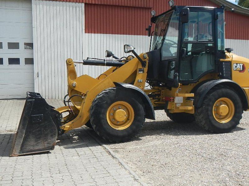 Cat 907 M