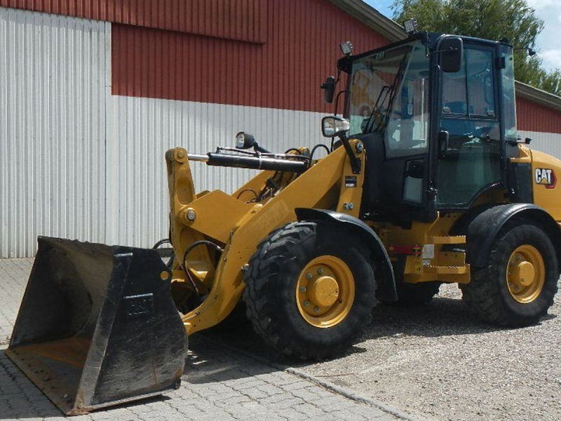 Cat 907 M