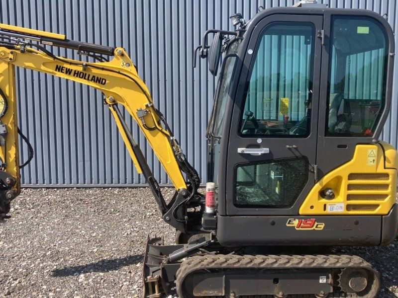 New Holland E19C