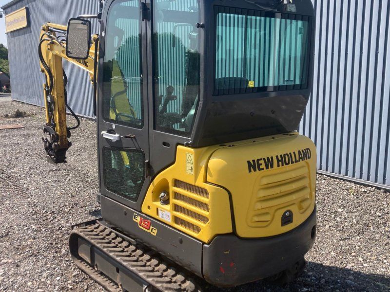 New Holland E19C