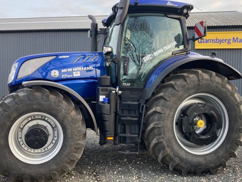 New Holland T7.300 AC Gen