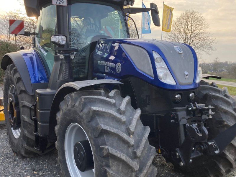 New Holland T7.300 AC Gen