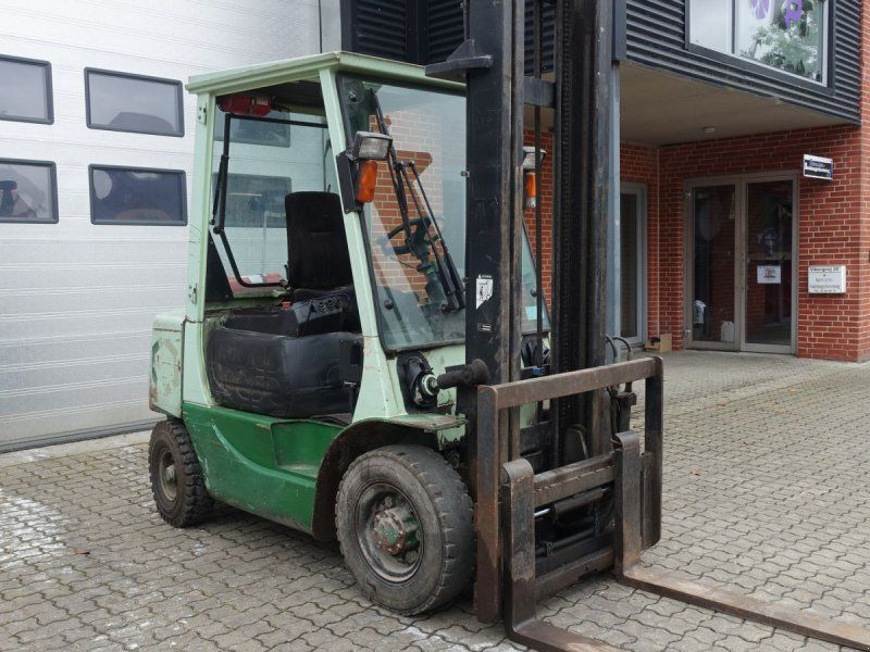 Mitsubishi FD 25 T