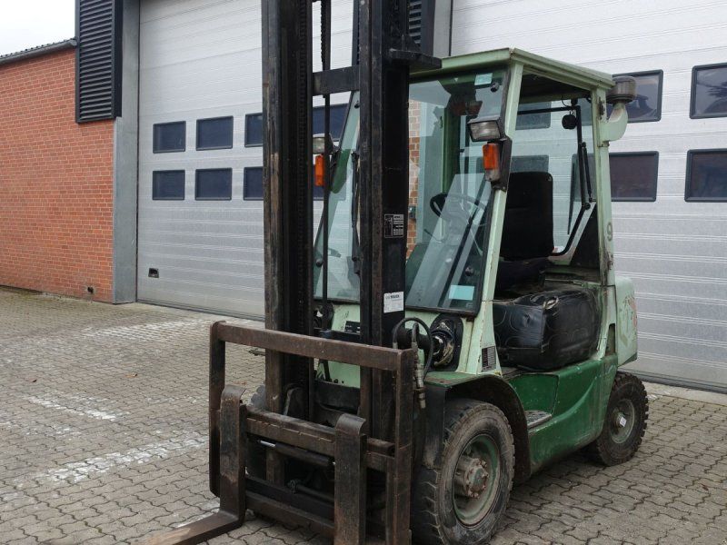 Mitsubishi FD 25 T