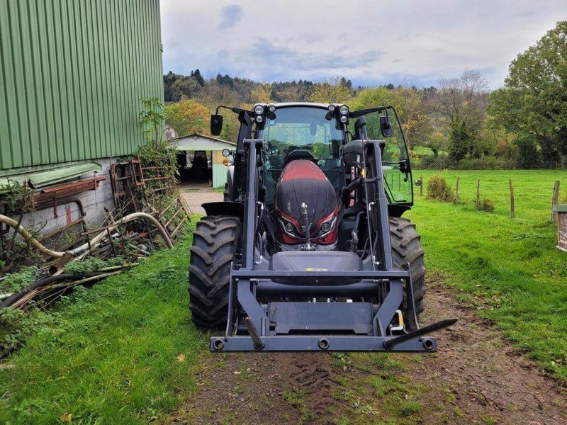 Valtra G105
