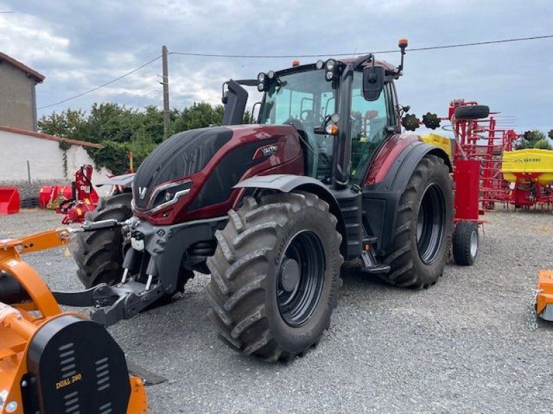 Valtra T235 VERSU