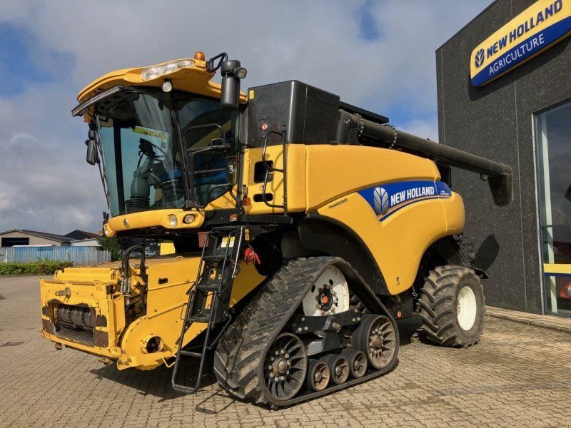 New Holland CR9080