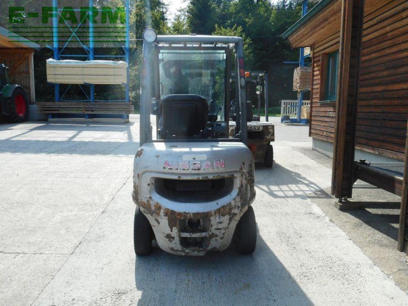 Nissan y1d2a25q triplex 4,9m + ss