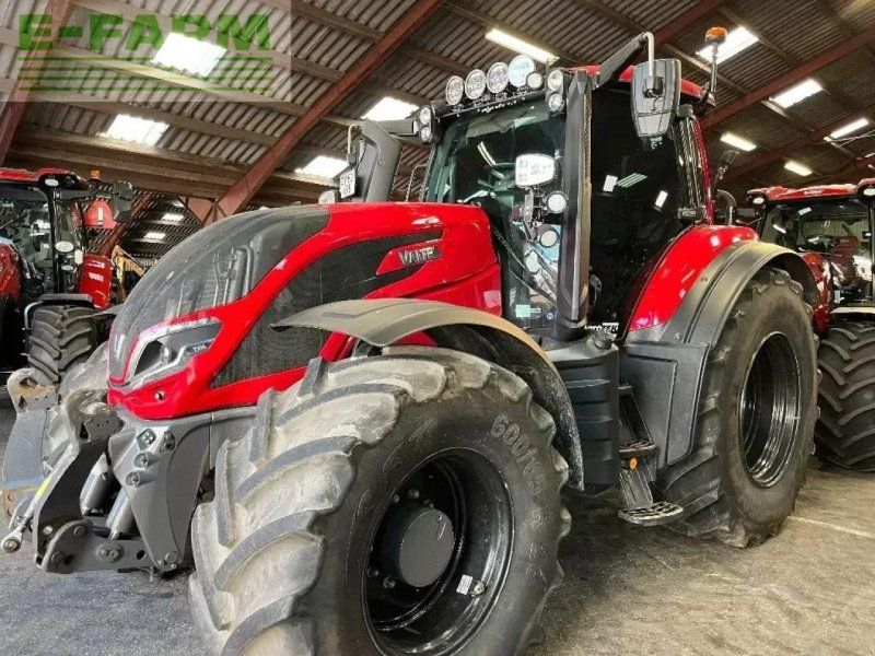 Valtra t235