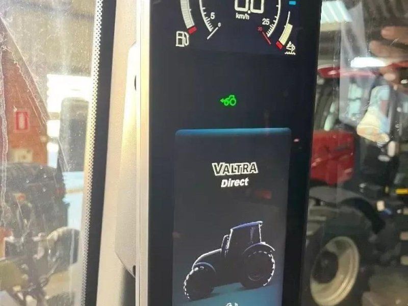 Valtra t235