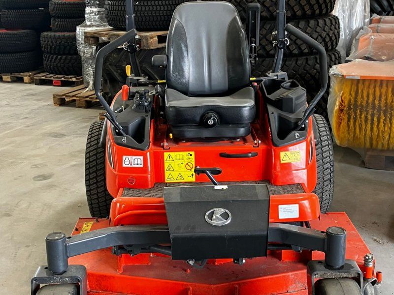 Kubota ZD1211