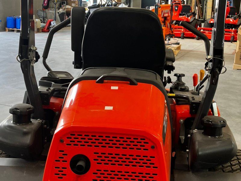 Kubota ZD1211