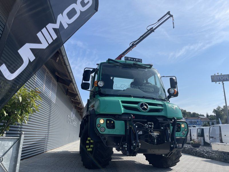 Mercedes-Benz Unimog U318 mit Kran-Forst , Traumfahrzeug , Finanzierung möglic