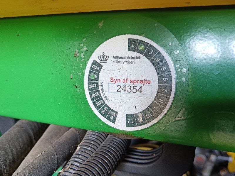 John Deere 740  sprøjte 6 led, 24 meter 4000 liter