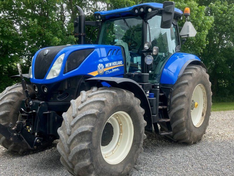 New Holland T7.230