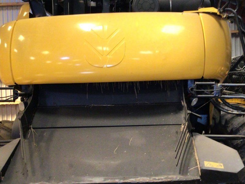New Holland CR9080