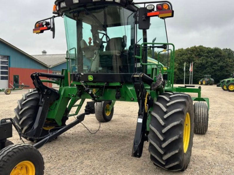 John Deere W150