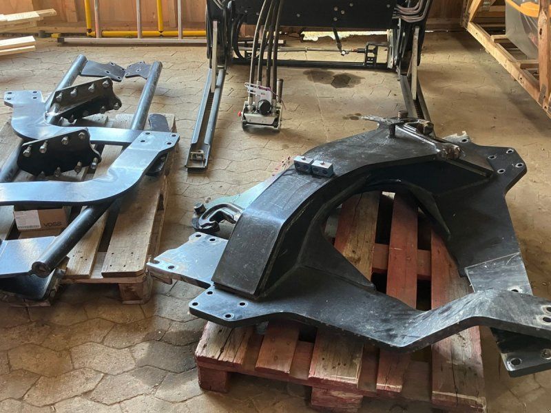 Stoll FZ 60,1 3 ventil og dæmpning Med beslag for NH T7.270