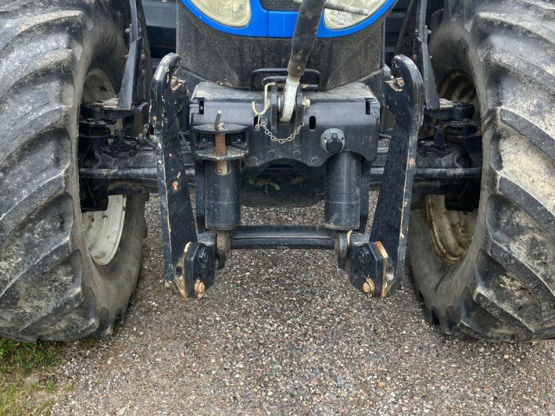New Holland T7030