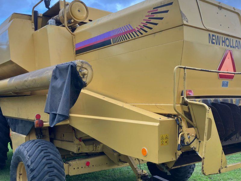 New Holland TX68