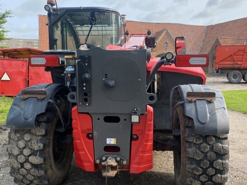 Massey Ferguson TH 7038