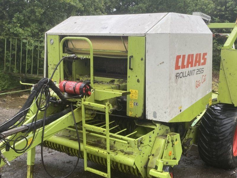 Claas ROLLANT 255 RC UNIWRAP