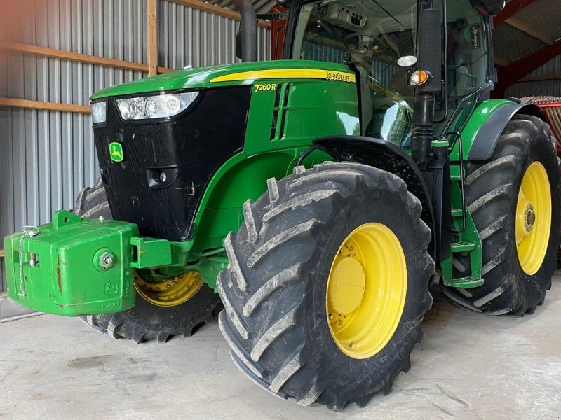 John Deere 7260R