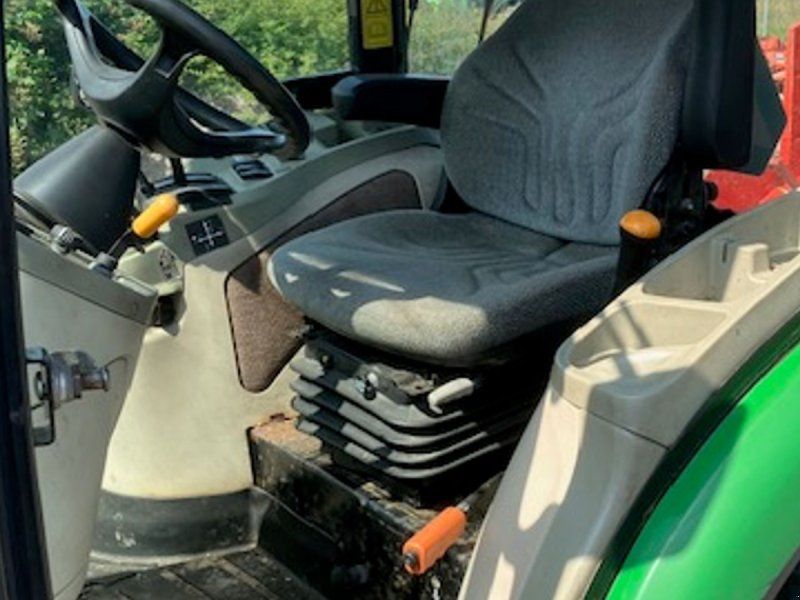 John Deere 3720