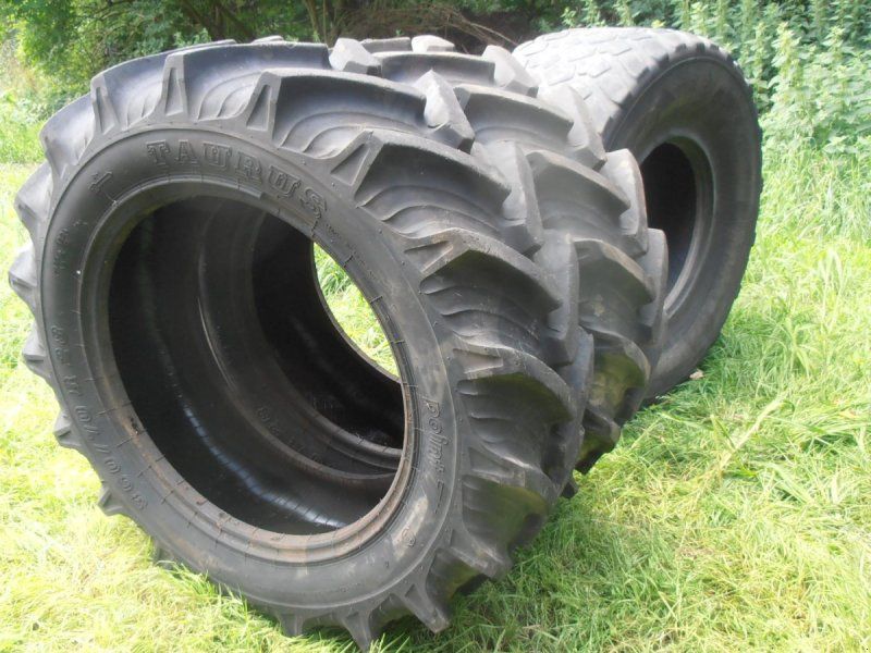 Taurus 360/70R28 Traktordæk