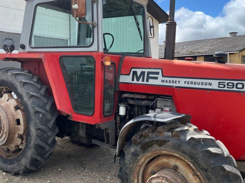 Massey Ferguson 590 4 WD