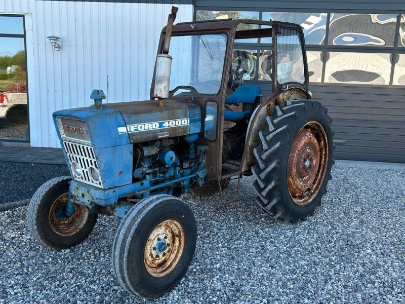 Ford 4000
