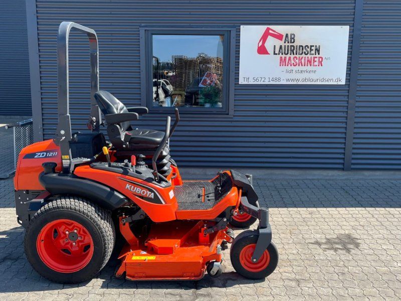 Kubota ZD1211 ZD1211 ZeroTurn