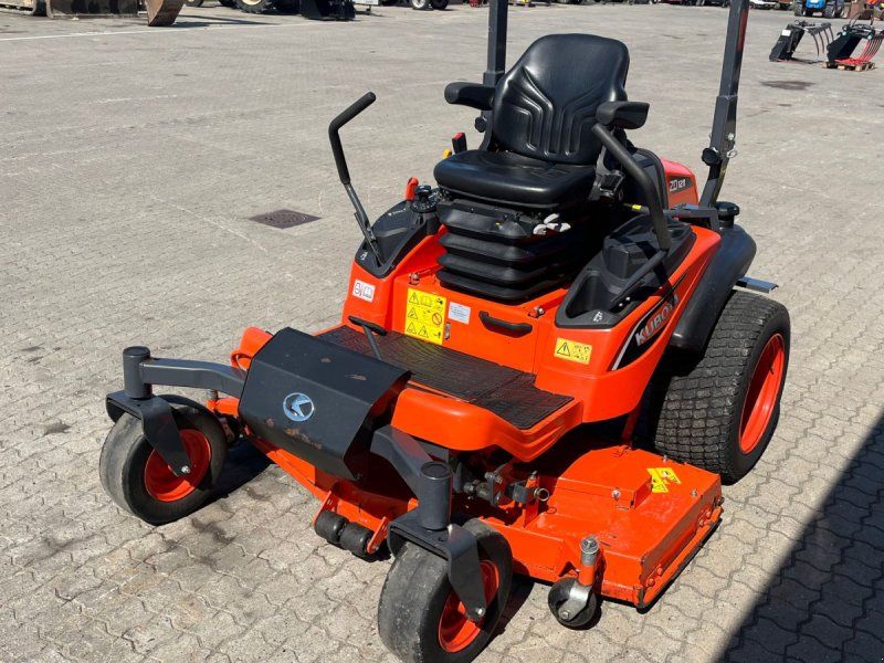 Kubota ZD1211 ZD1211 ZeroTurn