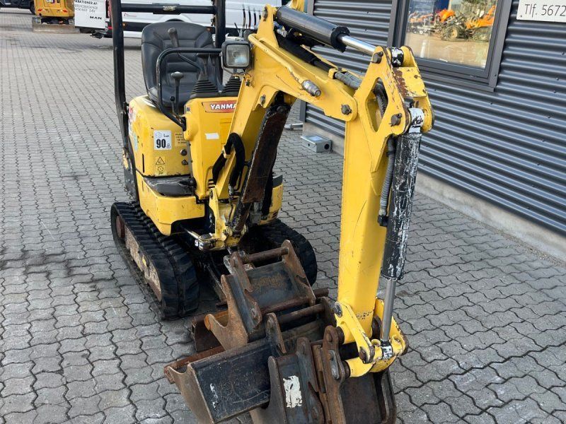 Yanmar SV08 Hurtig skifte og 3 skovle